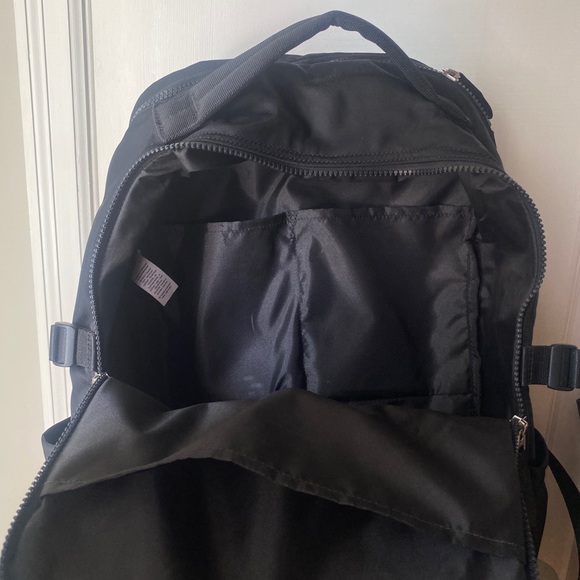 lululemon athletica New Crew Black Backpack - Picture 7 of 11